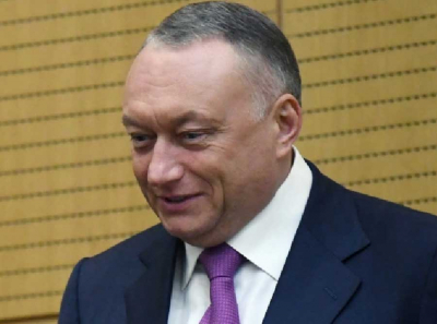 Дмитрий Савельев: Сенатор с ярким вкладом в развитие Тульской области и борьбу с пандемией, и обвинения в коррупции